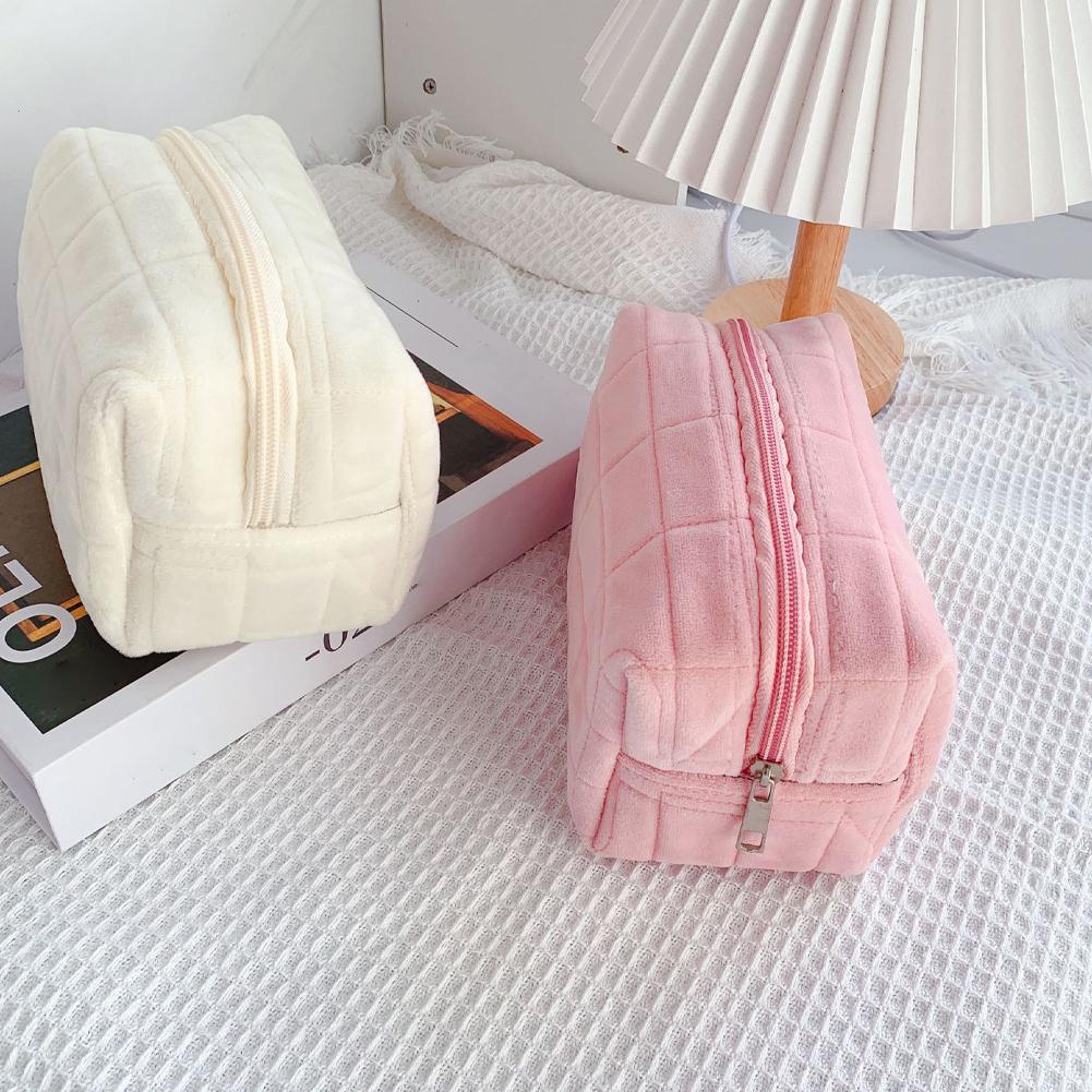 Urocza pluszowa kosmetyczka dl – Beauty Preservation Makeup Bag recenzja i cena