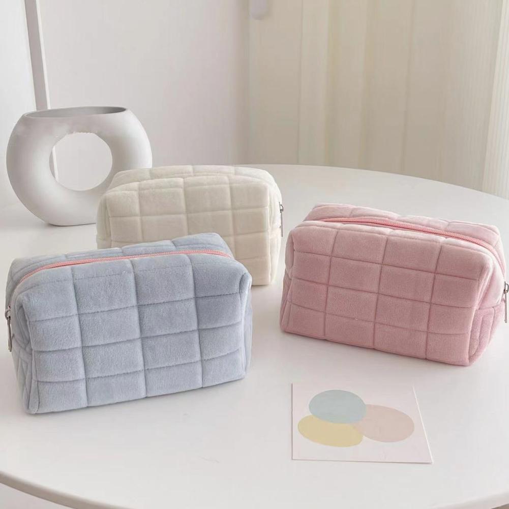 Urocza pluszowa kosmetyczka dl – Beauty Preservation Makeup Bag recenzja i cena