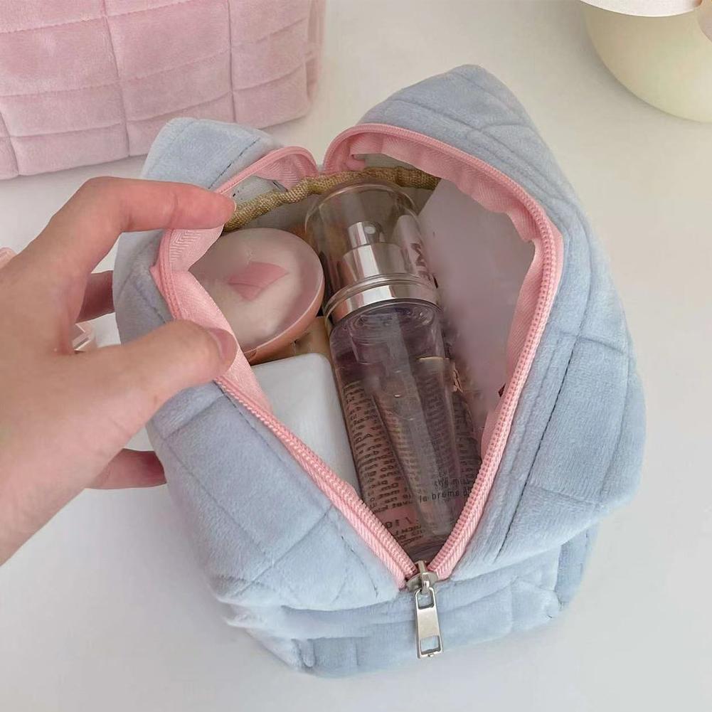 Urocza pluszowa kosmetyczka dl – Beauty Preservation Makeup Bag recenzja i cena