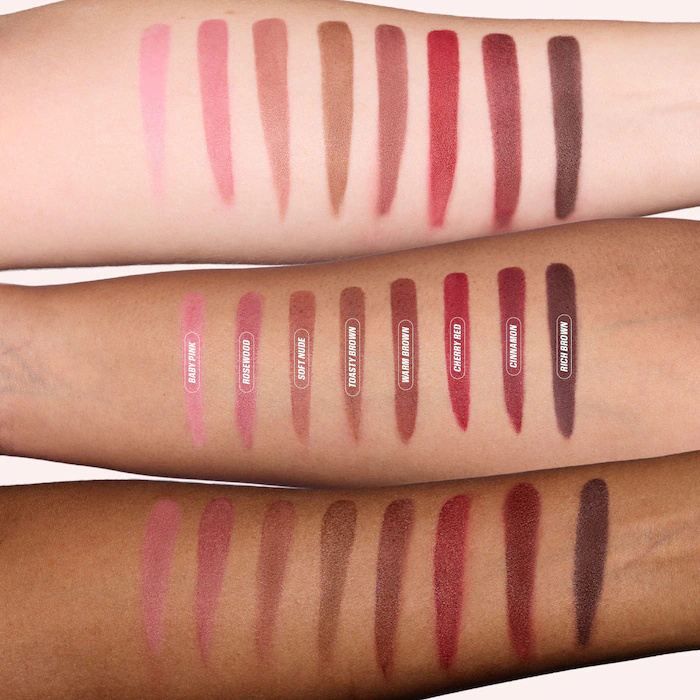 Aksamitna brązowa kredka do us – Huda Beauty Makeup Bag recenzja i cena